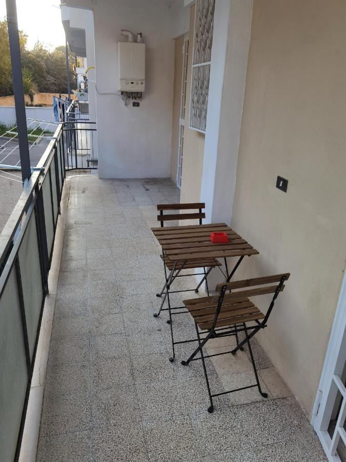 B&B Parco 2 Giugno บารี ภายนอก รูปภาพ