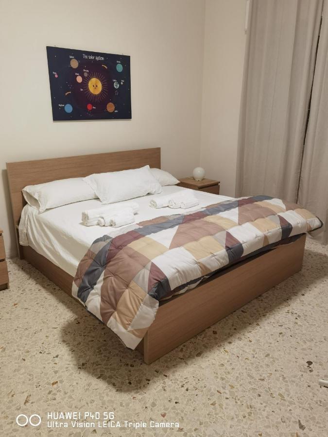B&B Parco 2 Giugno บารี ภายนอก รูปภาพ