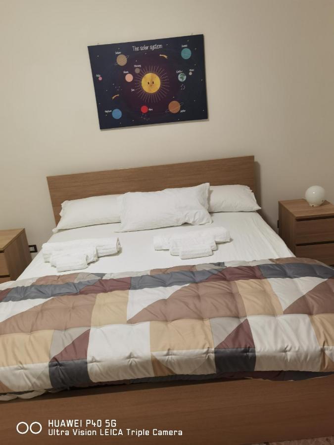 B&B Parco 2 Giugno บารี ภายนอก รูปภาพ